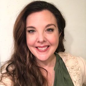 Meet your Posher, Elizabeth